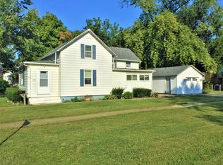 202 W 3rd St, Homer, IL 61849