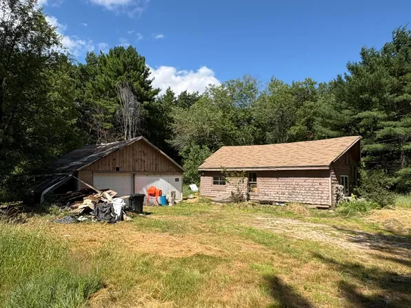 9 Dadmun Dr, Casco, ME 04015