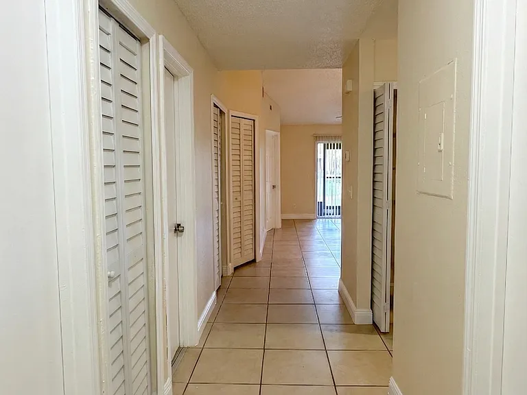 2013 Mary St #TOWNHOUSE — Photo 4