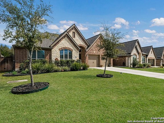 2nd image of 2624 Malboona Mews Dr