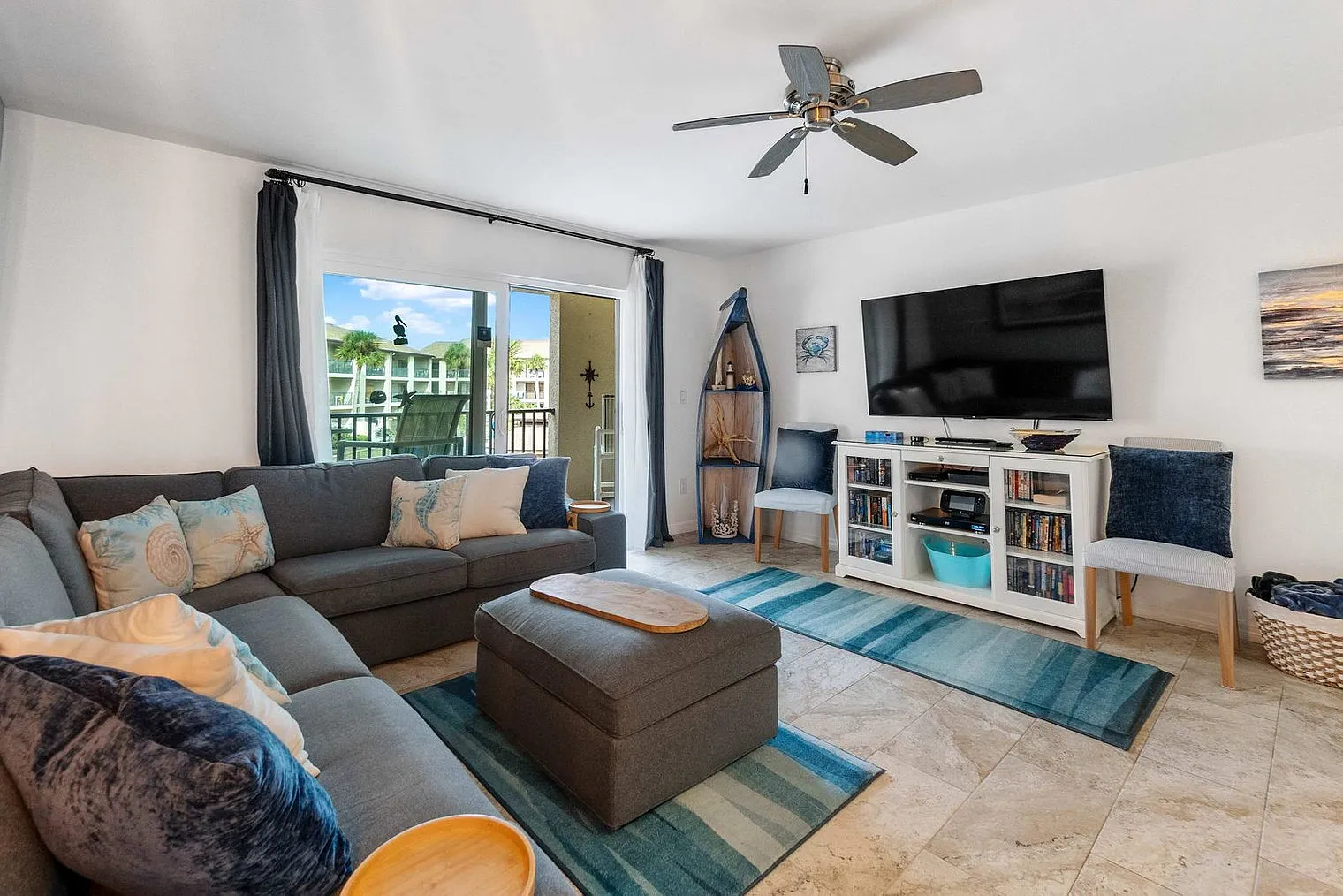3 bed, 2.0 bath, 1291 sqft, $6,559 — Photo 2