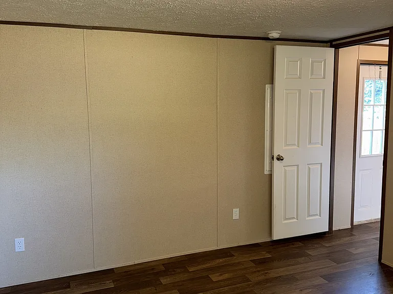 5049 Bent Tree Rd — Photo 3