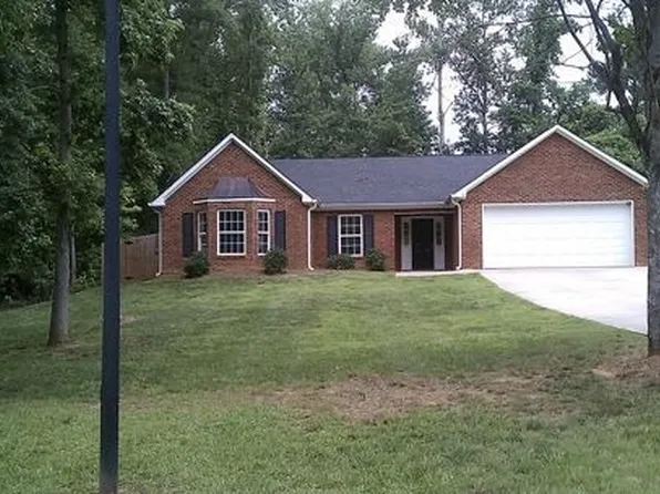 154 Lakeridge Dr, Temple, GA 30179