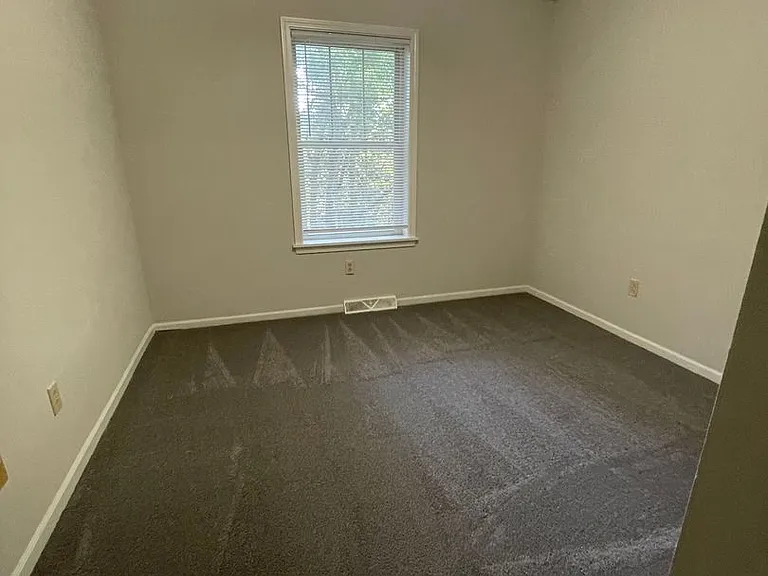 2213-2215 Live Oak Ln — Photo 8