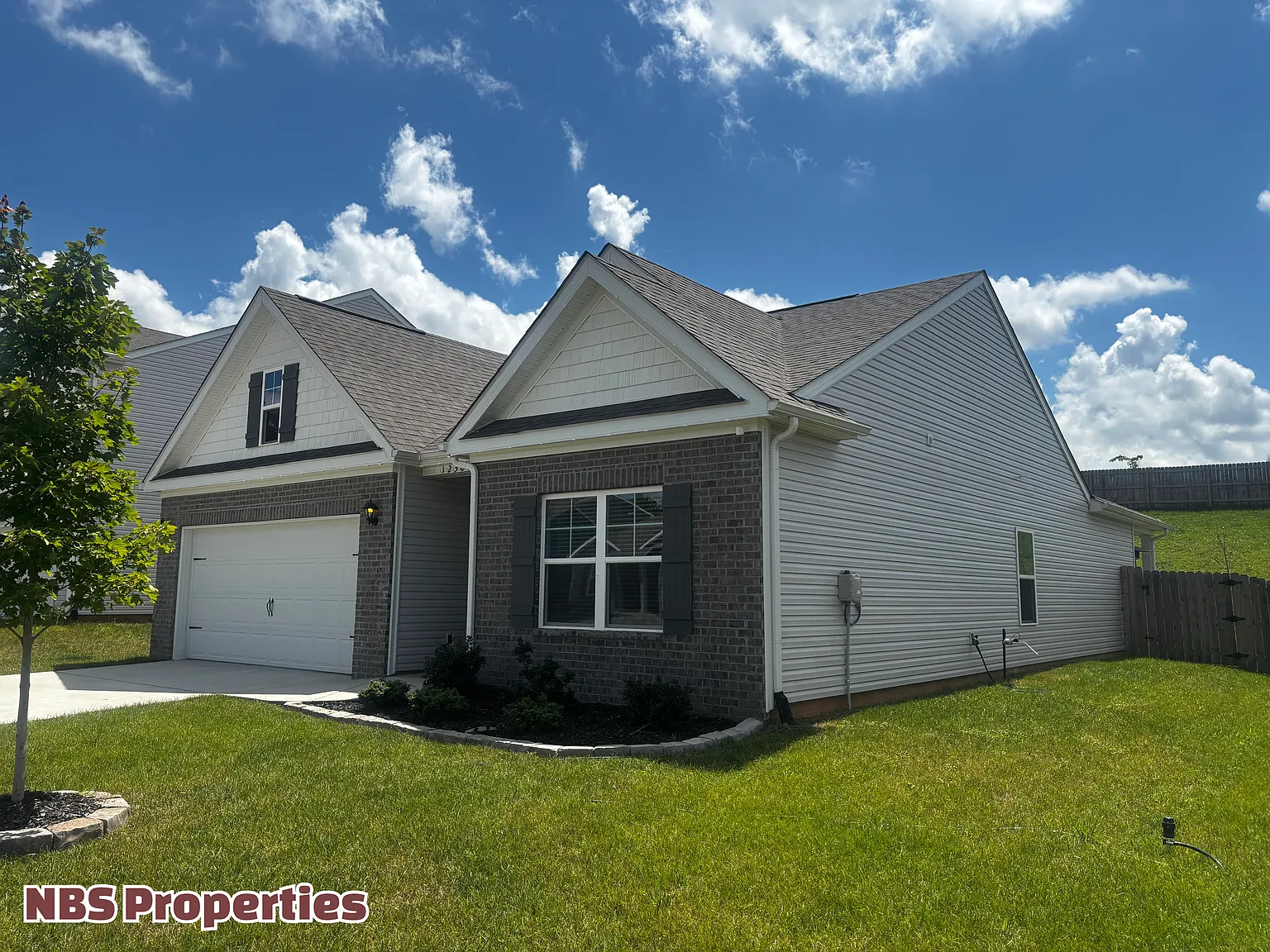 4 bed, 1764 sqft, $2,595 — Photo 2