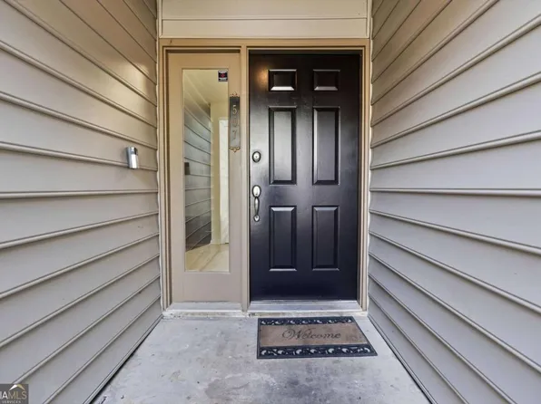 507 Garden Ct, Atlanta, GA 30328