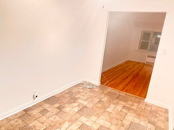5th image of 226 Bay 48 Pkwy #48