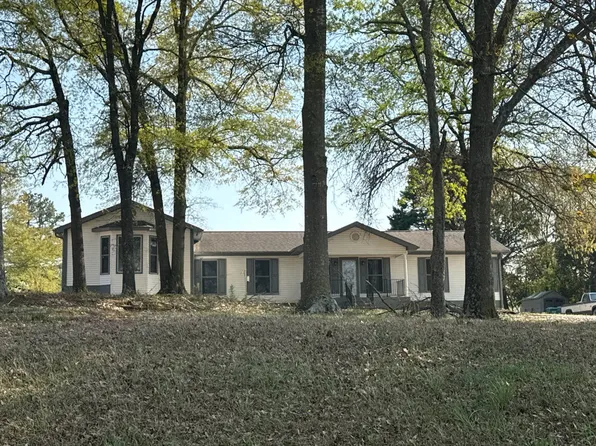 1687 E Main St, Royston, GA 30662