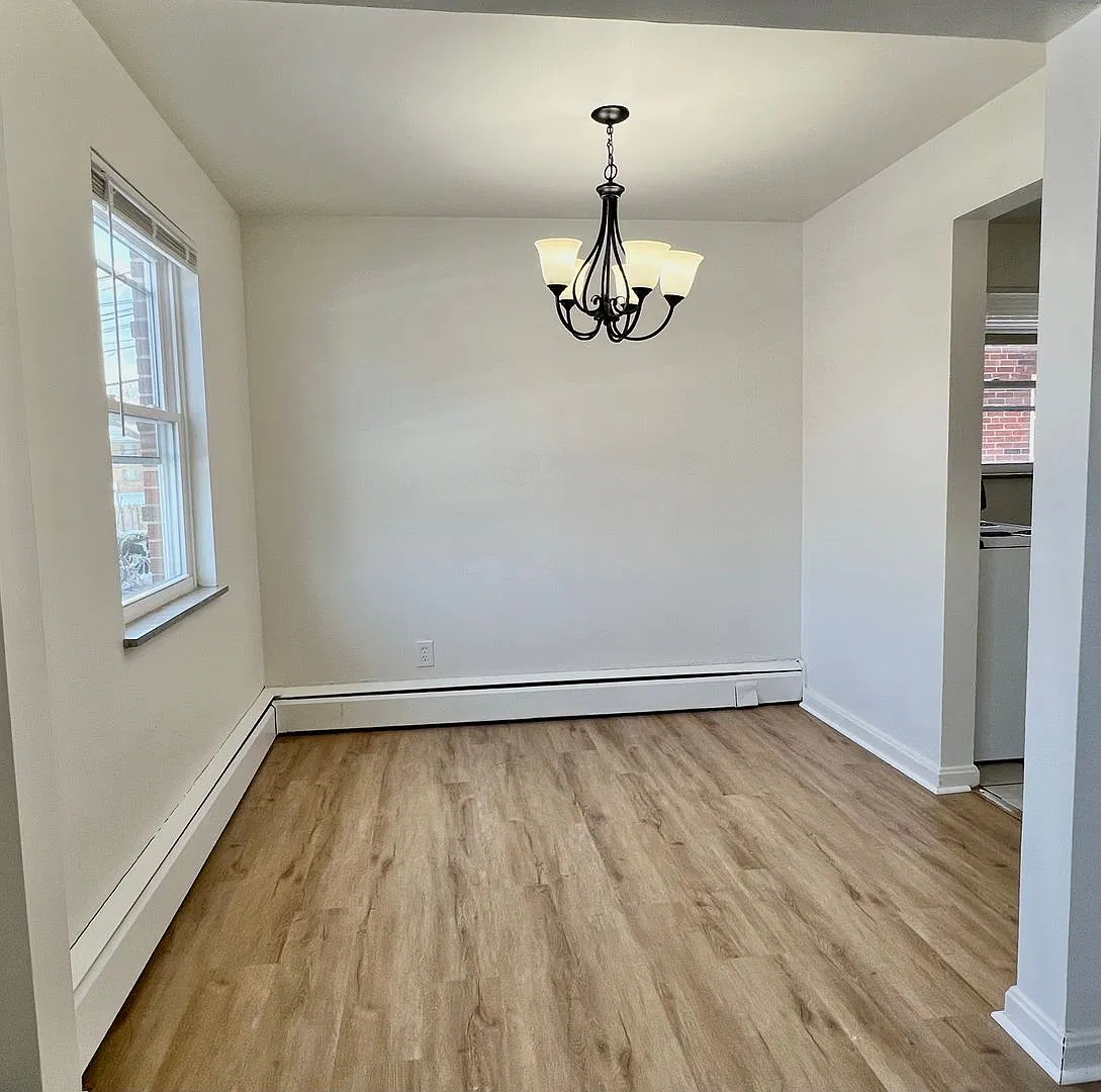 2 bed, 1.0 bath, $1,095 — Photo 4