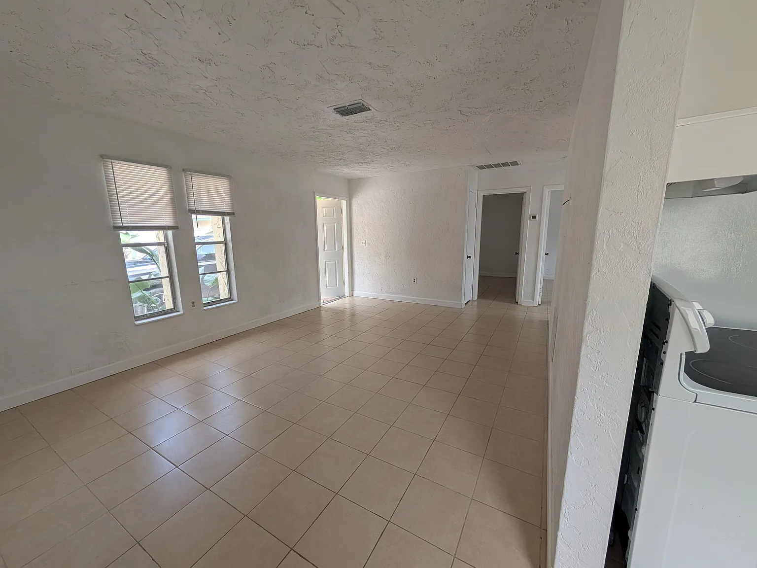 2 bed, $1,650 — Photo 3
