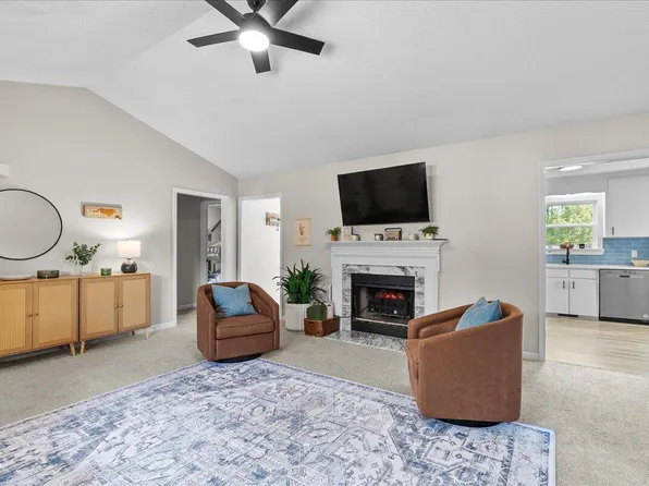 109 N Valley Dr, Louisburg, NC 27549