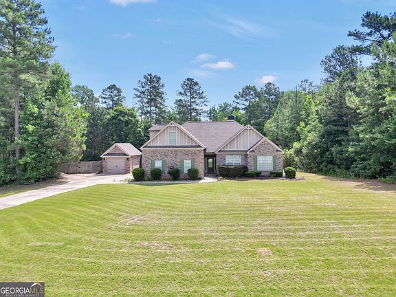 2nd image of 205 Arborview Dr