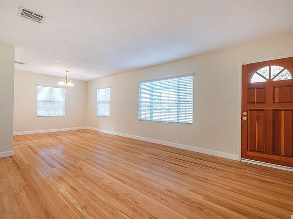 3rd image of 3650 Altura Ave