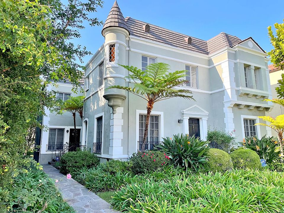 1st image of 233 1/2 S Elm Dr #233-1/2