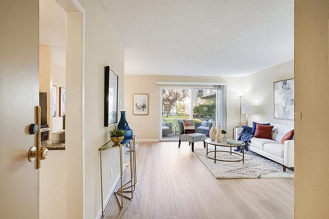 1st image of 819 N Humboldt St APT 205