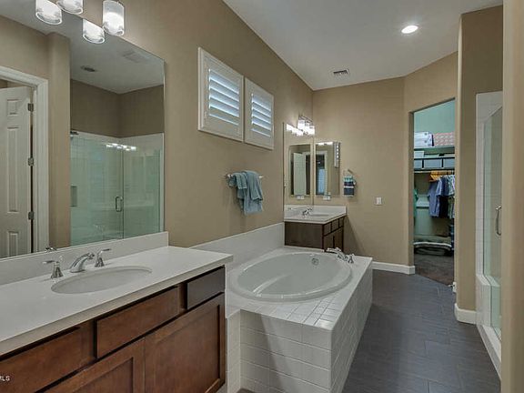 5th image of 5319 E Milton Dr