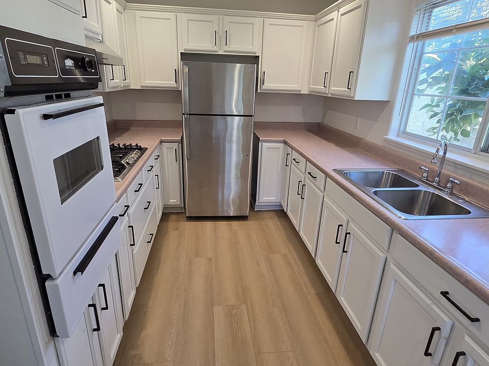 1st image of 10252 Randall St #1A