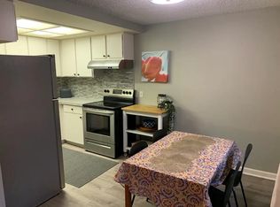 9550 Interlake Ave N #B, Seattle, WA 98103