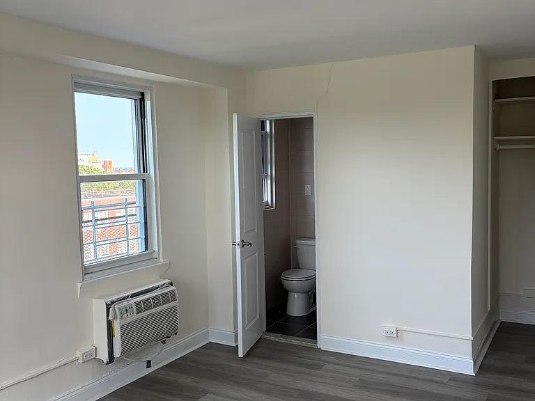16420 Highland Ave #9M — Photo 3
