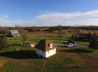 1609 Farris Rd, Blue Mound, KS 66010