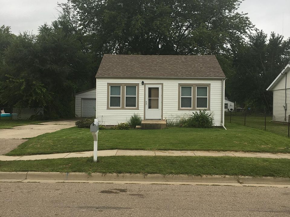 1st image of 906 Drexel Blvd