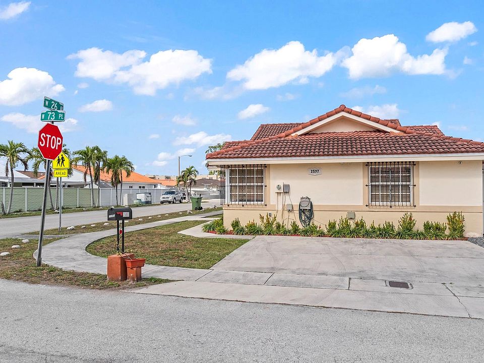 1st image of 2597 W 73rd Place