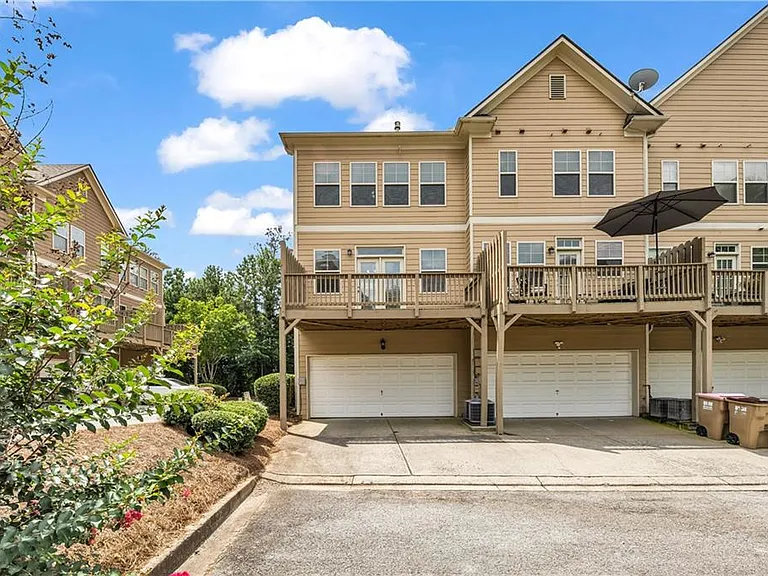 501 Grove Field Ct — Photo 6