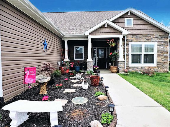 3rd image of 3883 Scoria St