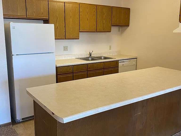 1703 University Dr SE #204 — Photo 8