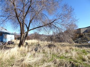 1822 Kristina Ln, Wenatchee, WA 98801