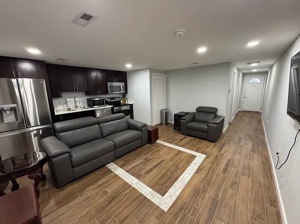 4910 1st St NW #2, Washington, DC 20011