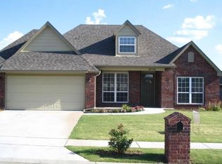 9708 E 111th St N, Owasso, OK 74055