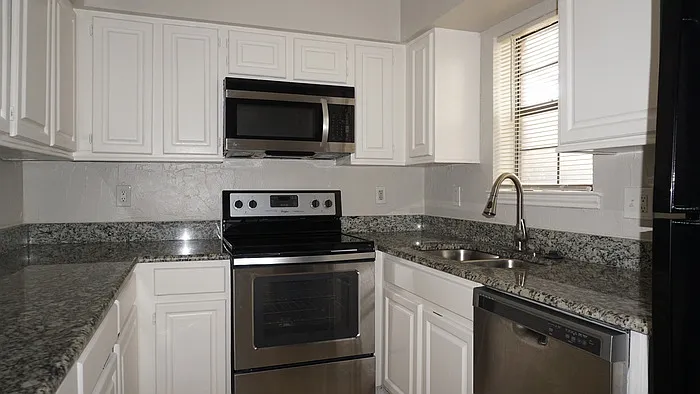 2728 Copper Creek Dr #107 — Photo 6
