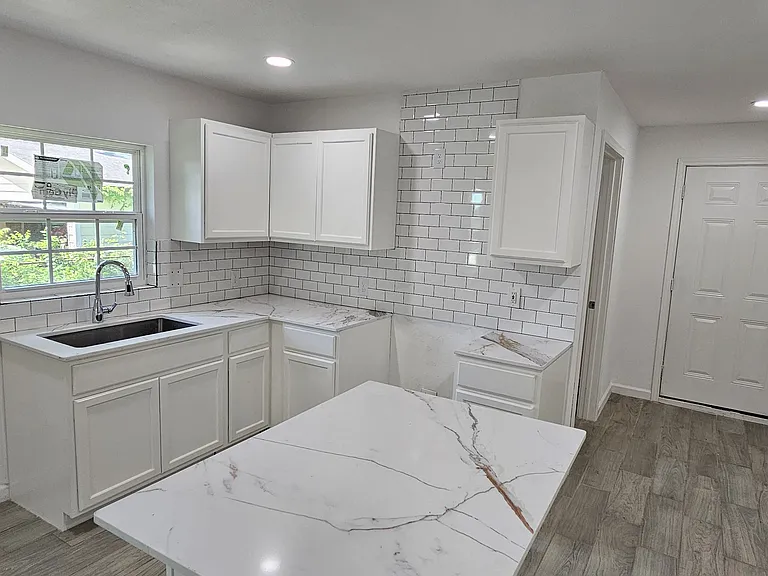 8125 Easton St — Photo 24