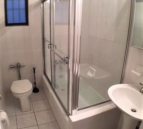 5th image of 350 E 54th St APT 2D