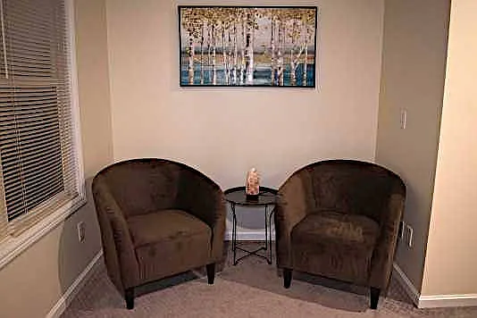 1 bed, 1.0 bath, 450 sqft, $790 — Photo 4