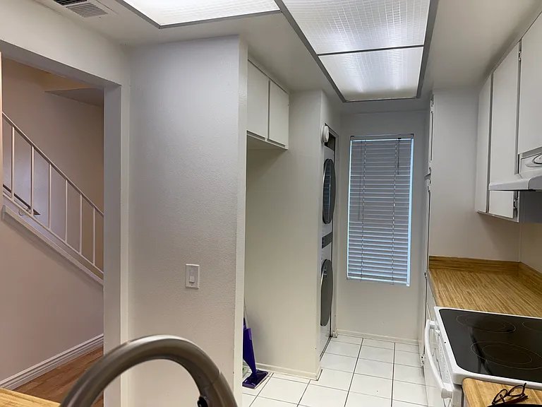 40 Allenwood Ln — Photo 6
