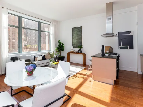 120 Greenwich St APT 11D, New York, NY 10006