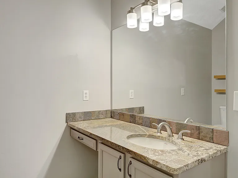 56 Pemberton Pl — Photo 27