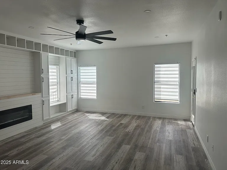 11126 N 129th Way — Photo 15