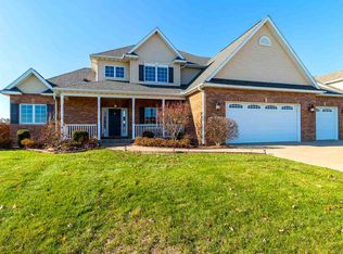 5304 Judge Rd, Bettendorf, IA 52722