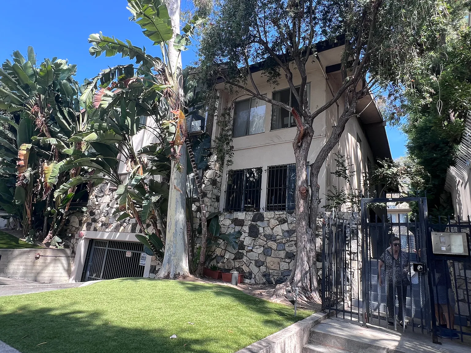 7231 Franklin Ave — Photo 3