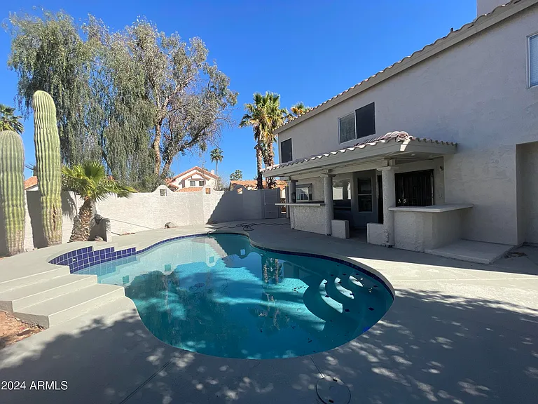 456 E Silver Creek Rd — Photo 16