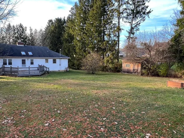 123 Memorial Dr, Boalsburg, PA 16827