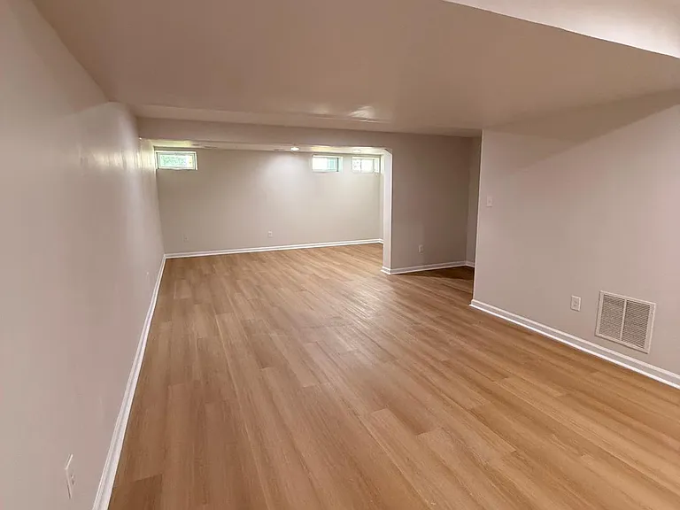 18 Bridle Path Ct — Photo 11