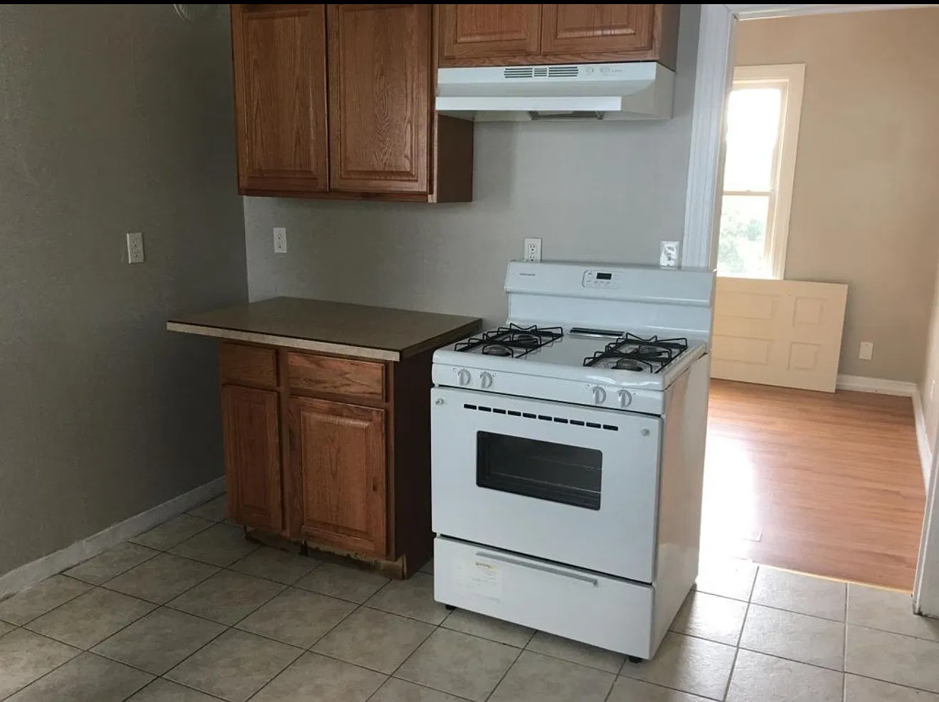 65 Brewster St — Photo 4