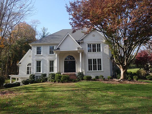 Beautiful street appeal