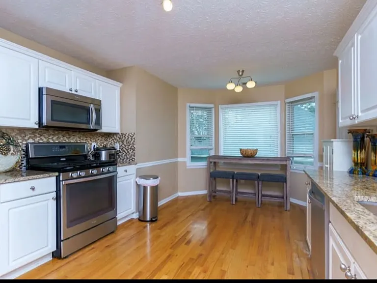 4936 Pippin Dr NW — Photo 4