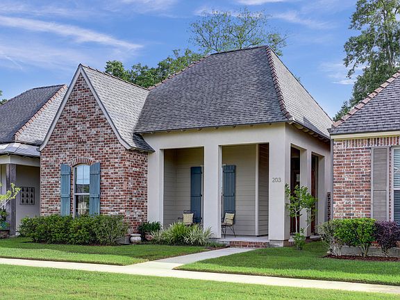 3rd image of 203 Willow Vine Dr