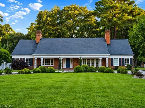 812 Riverside Dr, Newport News, VA 23606